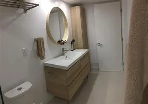 305 BATH 2