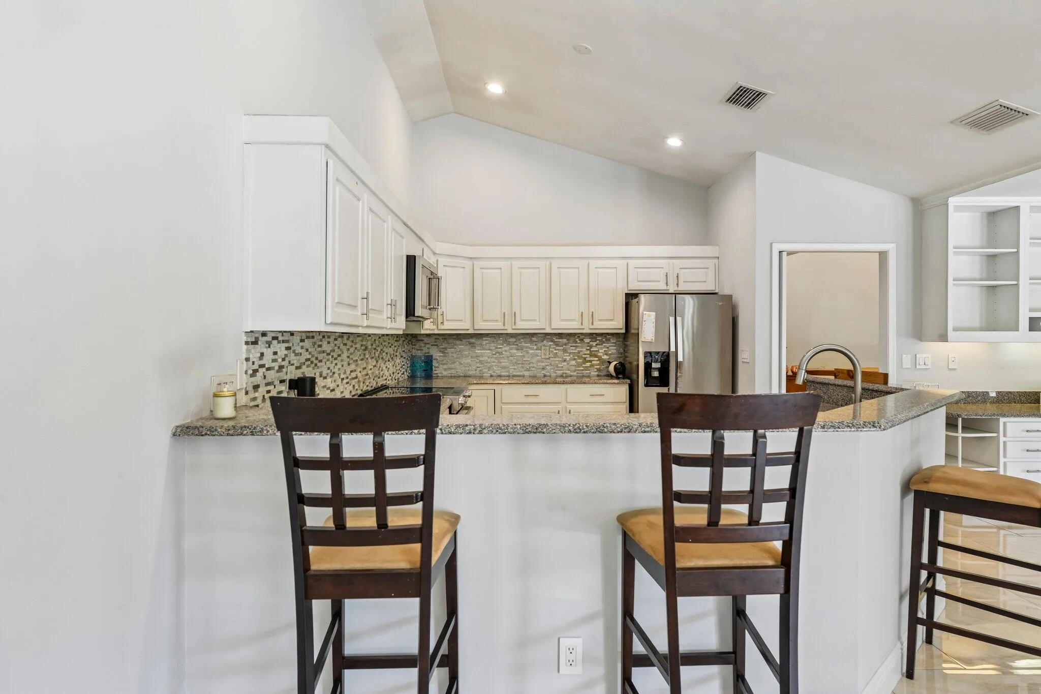 17-web-or-mls-Equestrian Dr-S1707-017