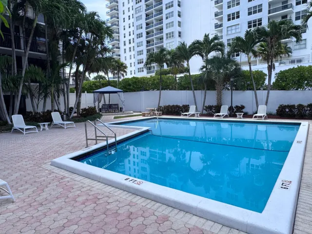 Nice and Private Pool