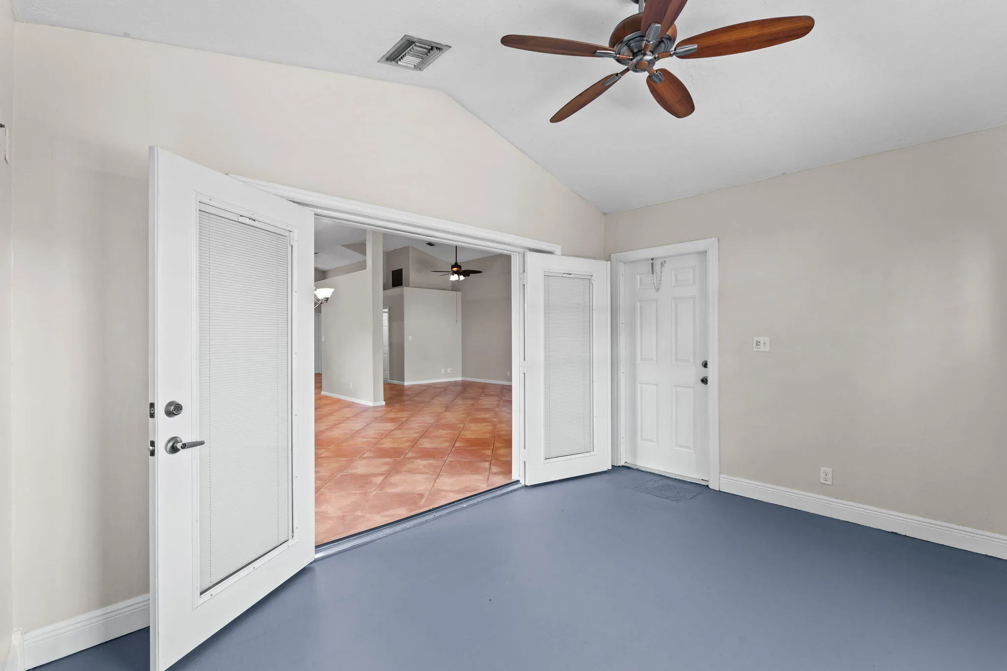 18-web-or-mls-A7409596