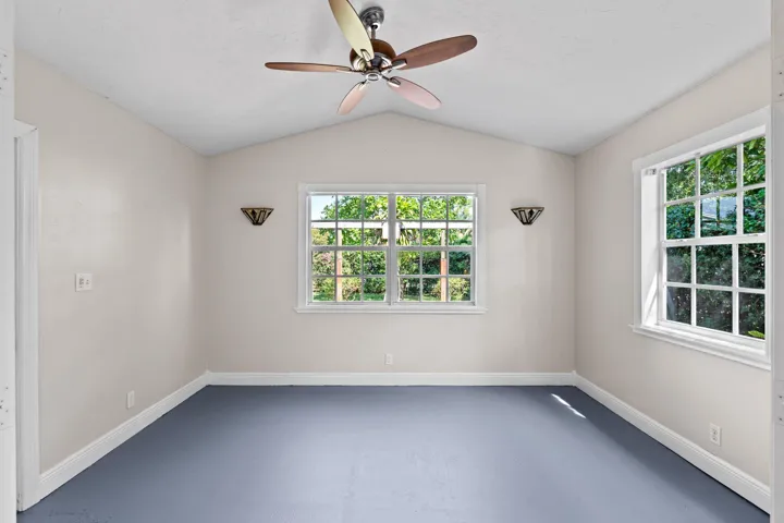 19-web-or-mls-A7409590