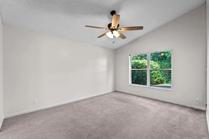 21-web-or-mls-A7409566