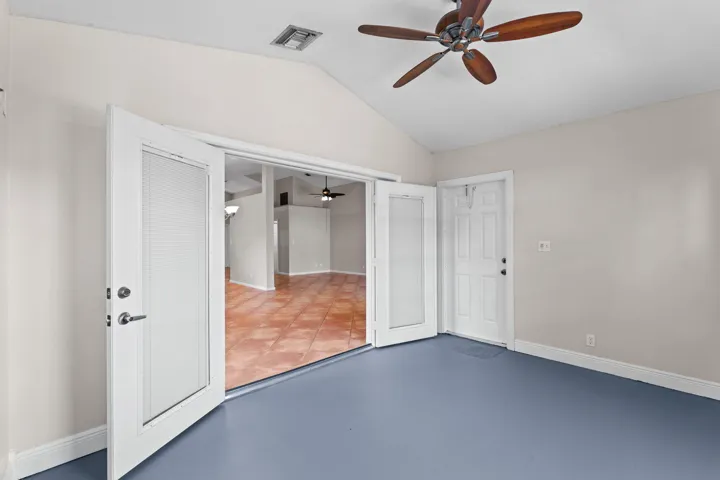 18-web-or-mls-A7409596