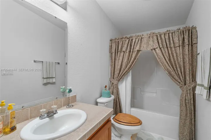 Photo 29