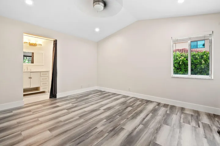 13-web-or-mls-4498-dogwood-cir