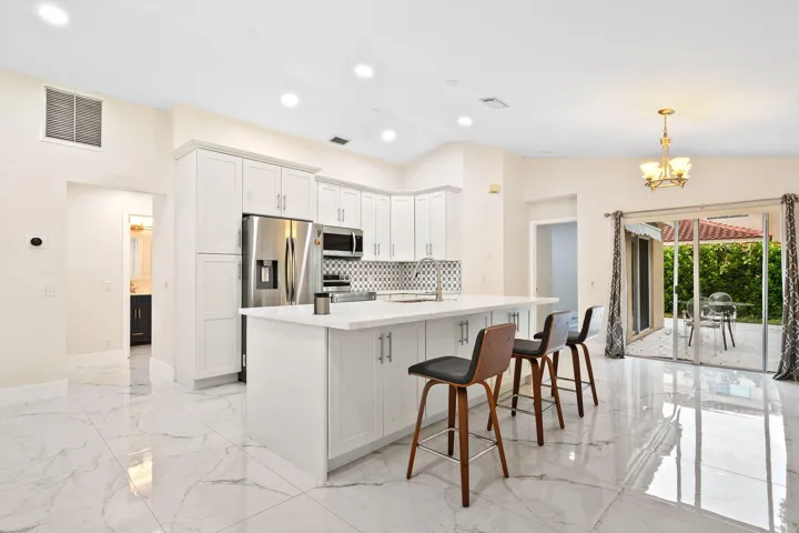 7-web-or-mls-4498-dogwood-cir