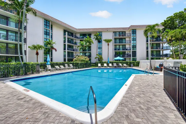 1301 West Pool on the New River