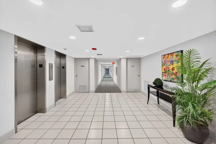 1301 Lobby Landing 5th Floor