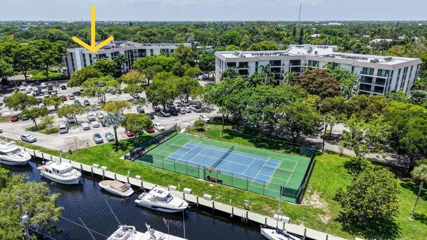 RR West Tennis and Pickleball Courts