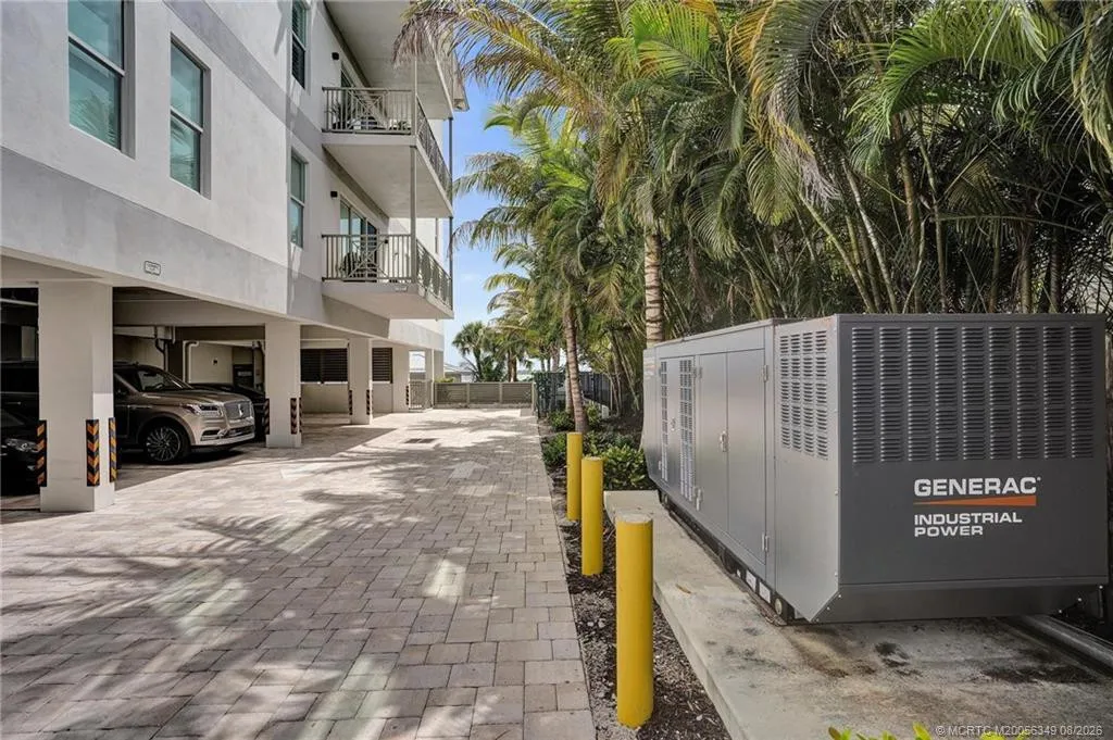 Property photo 61