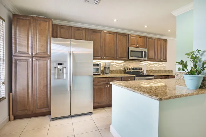 11_1141_Calamondin_Terrace_Apt_20211_mls