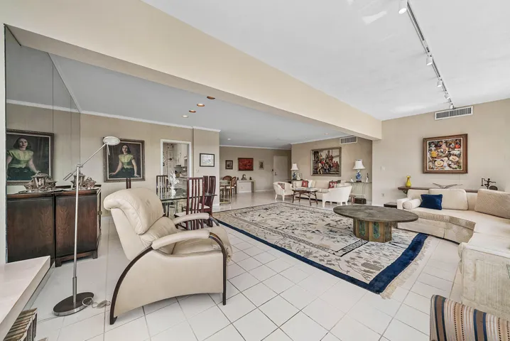 013-44CocoanutRow-PalmBeach-FL-33480-SMA