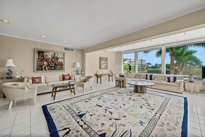 007-44CocoanutRow-PalmBeach-FL-33480-SMA