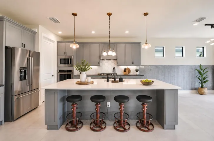 Stunning 2023 NEWLY BUILT modern 3 bedroom PLUS OFFICE on LARGE LOT!
