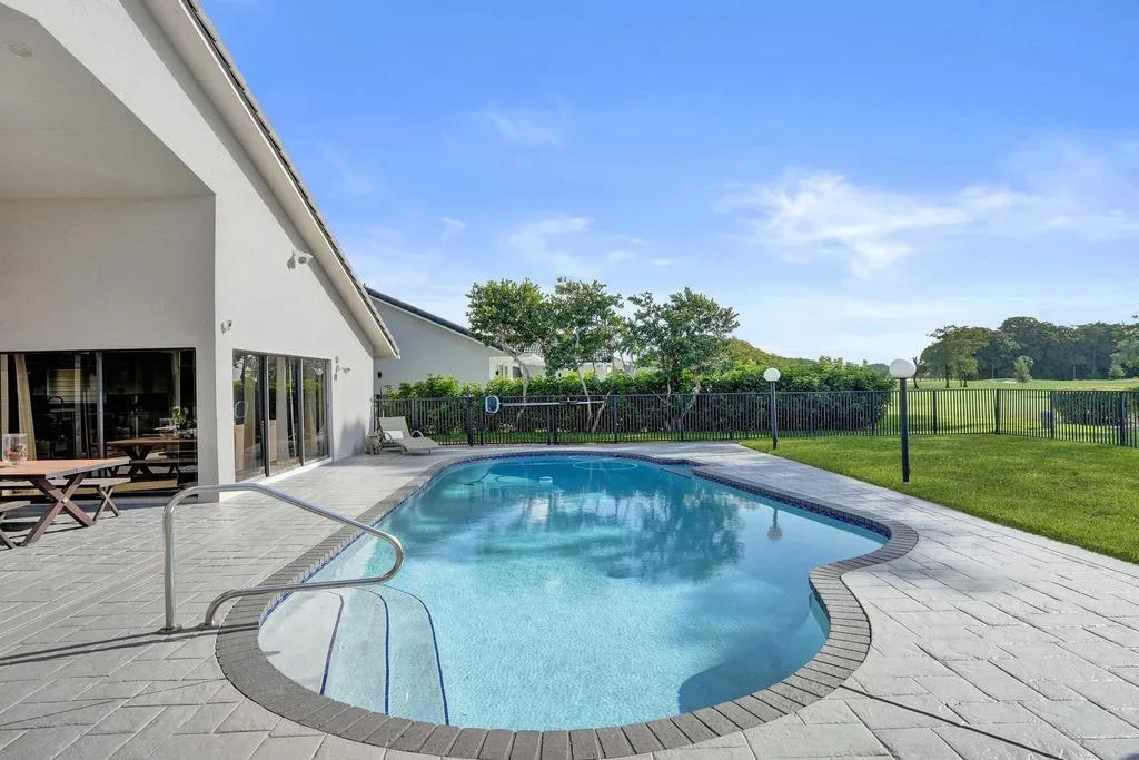 Property photo 43