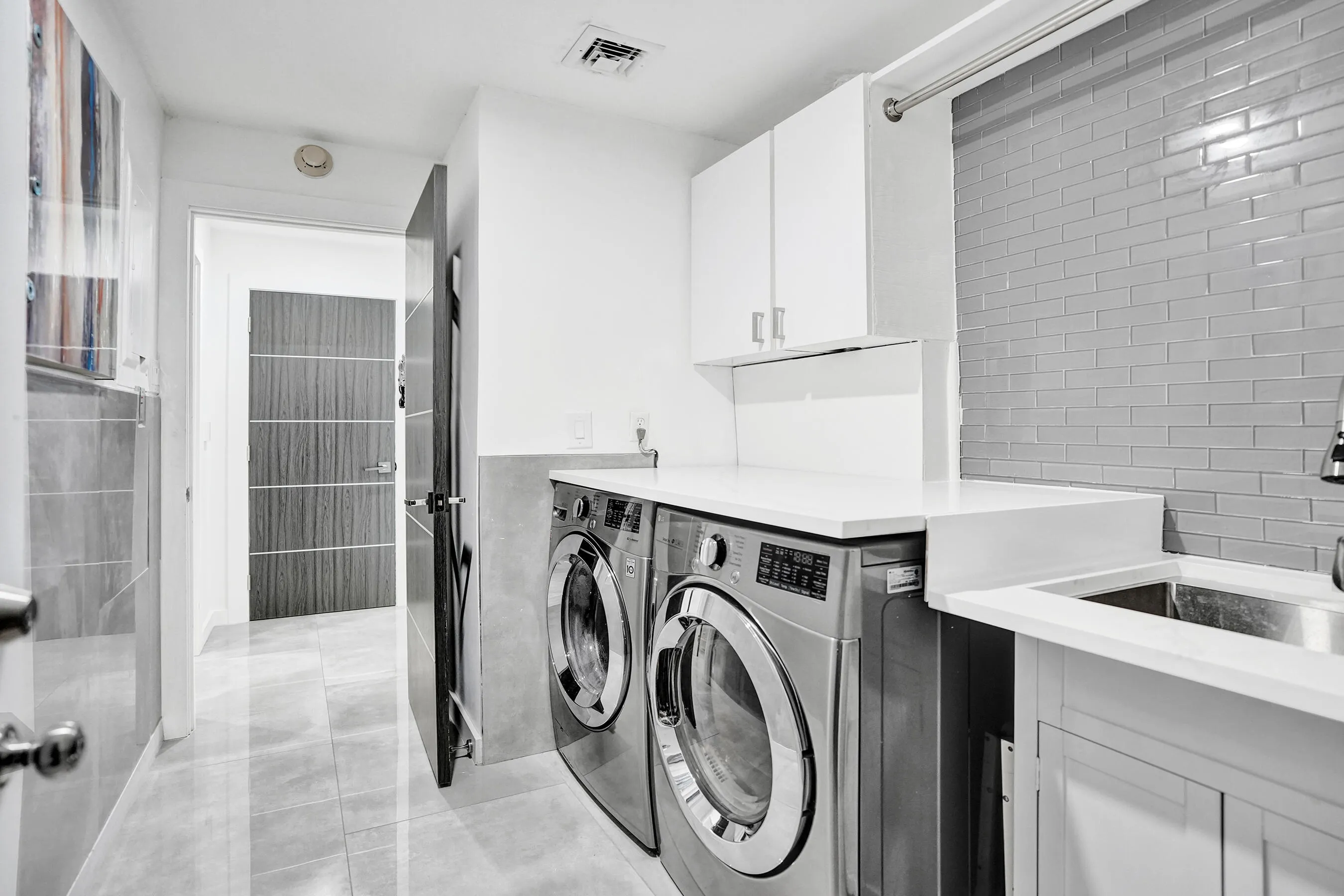 Laundry Center