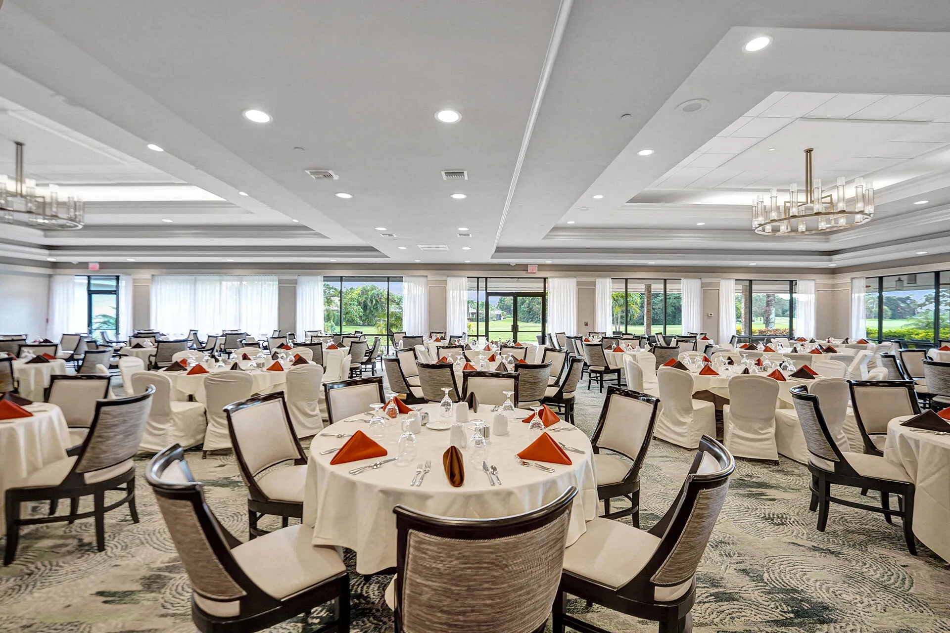 Formal Dining