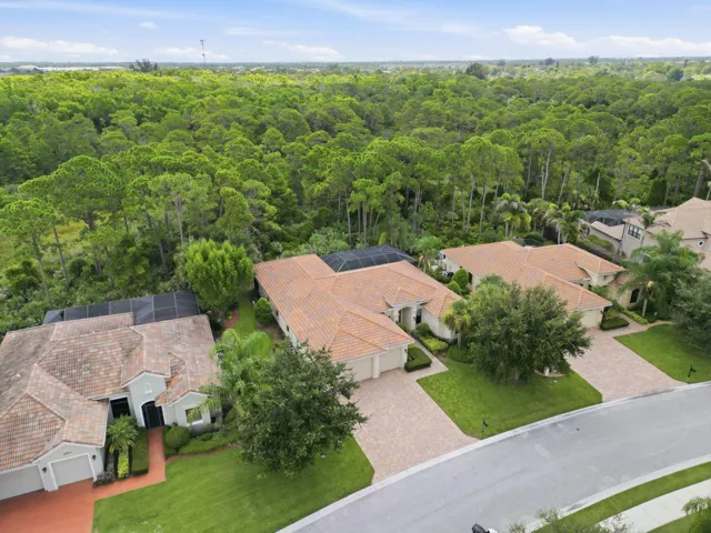 67-web-or-mls-2553_NW_Crystal_Lake_Dr_Dr
