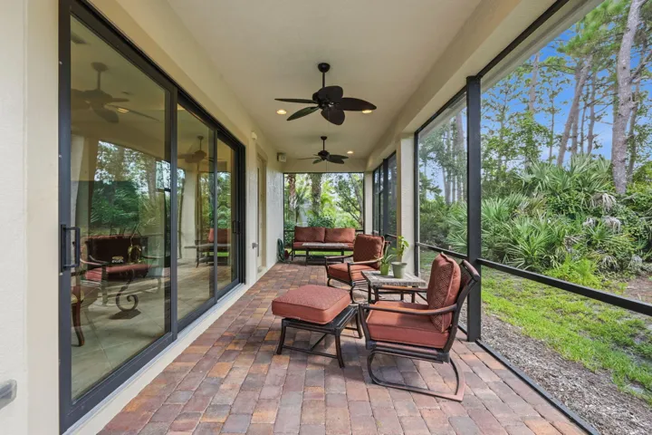 55-web-or-mls-2553_NW_Crystal_Lake_Dr_05