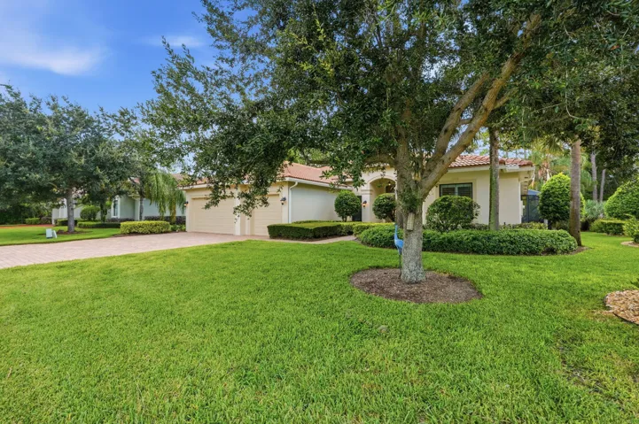 61-web-or-mls-2553_NW_Crystal_Lake_Dr_06