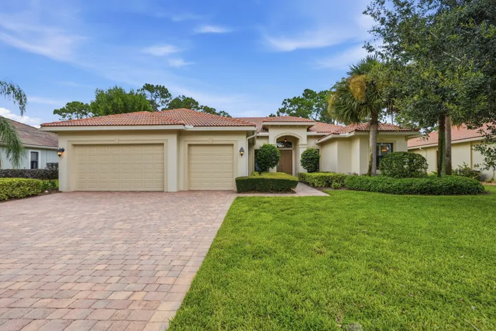 60-web-or-mls-2553_NW_Crystal_Lake_Dr_06