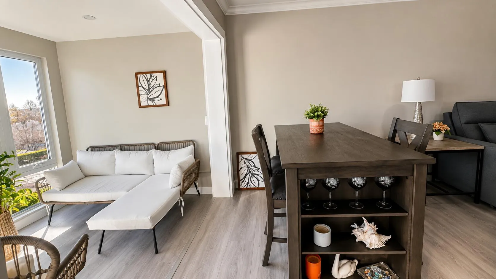 DINING & FLORIDA ROOM