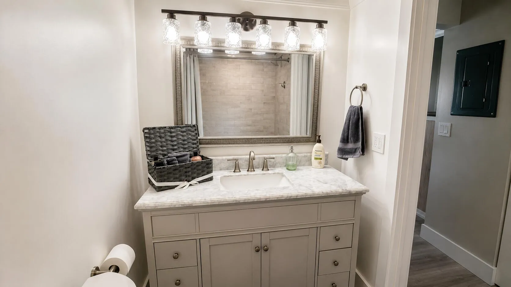 PRIMARY BATHROOM