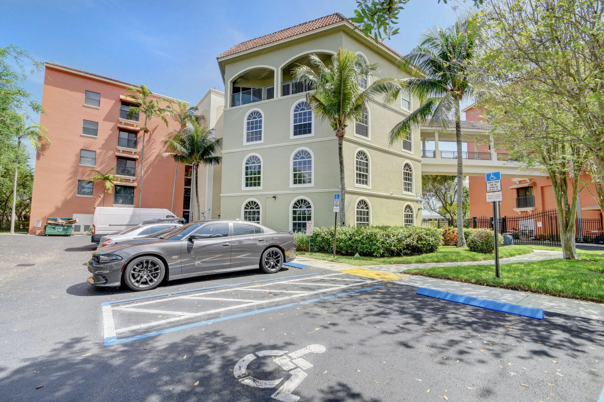 55-web-or-mls-1640 Presidential (2)