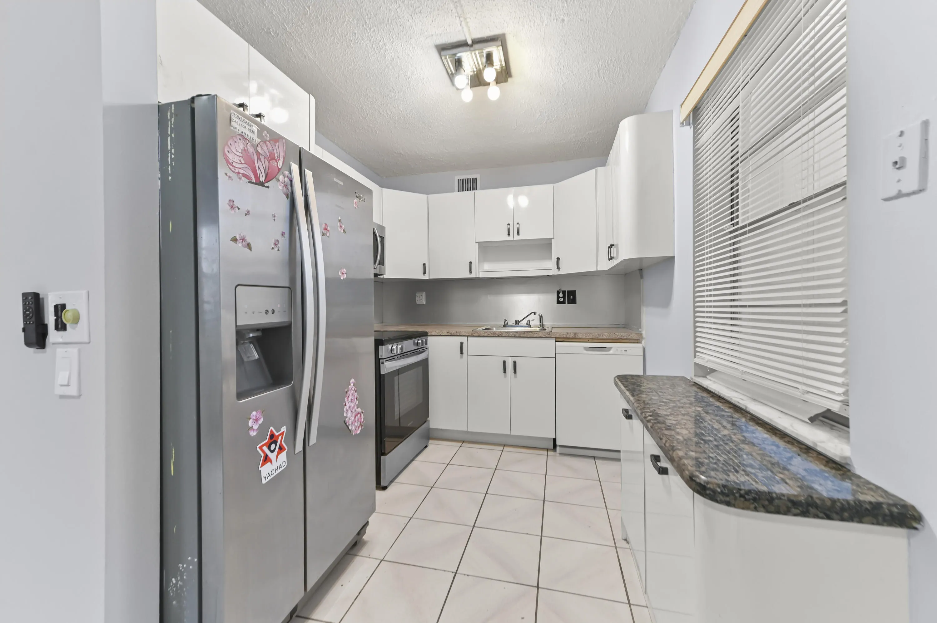 11 Kitchen 01