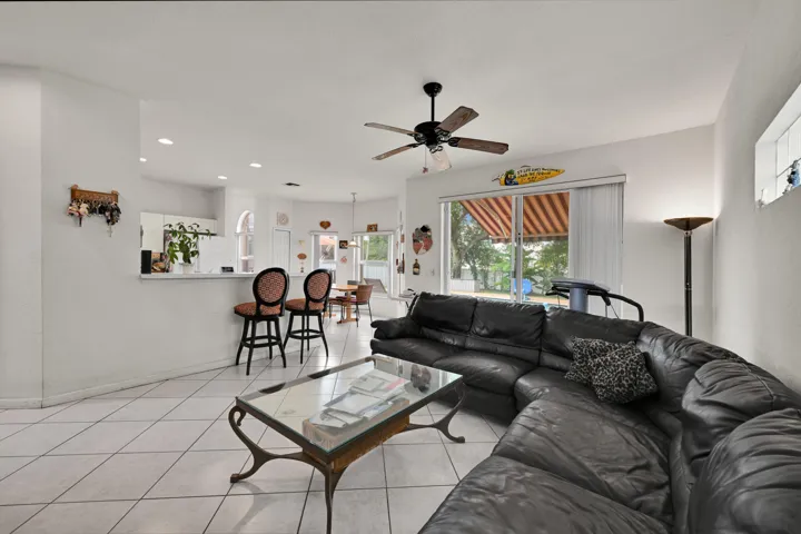 11650 NW 48th Ct Coral Springs 00021