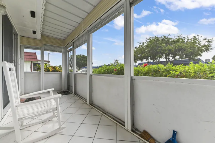 23 Patio 03