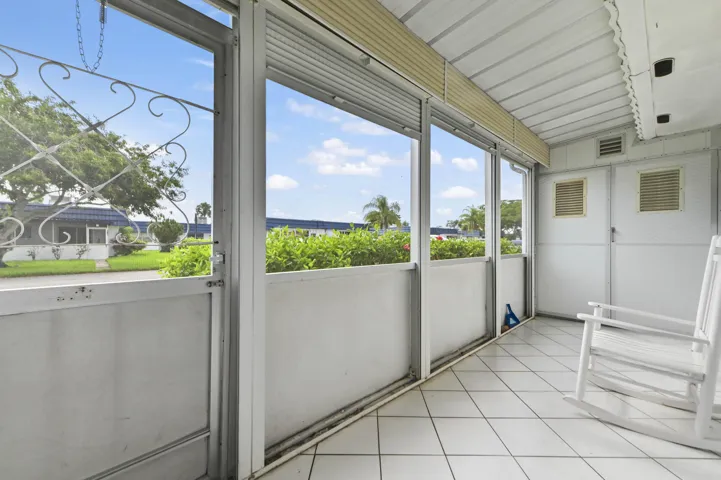 22 Patio 02
