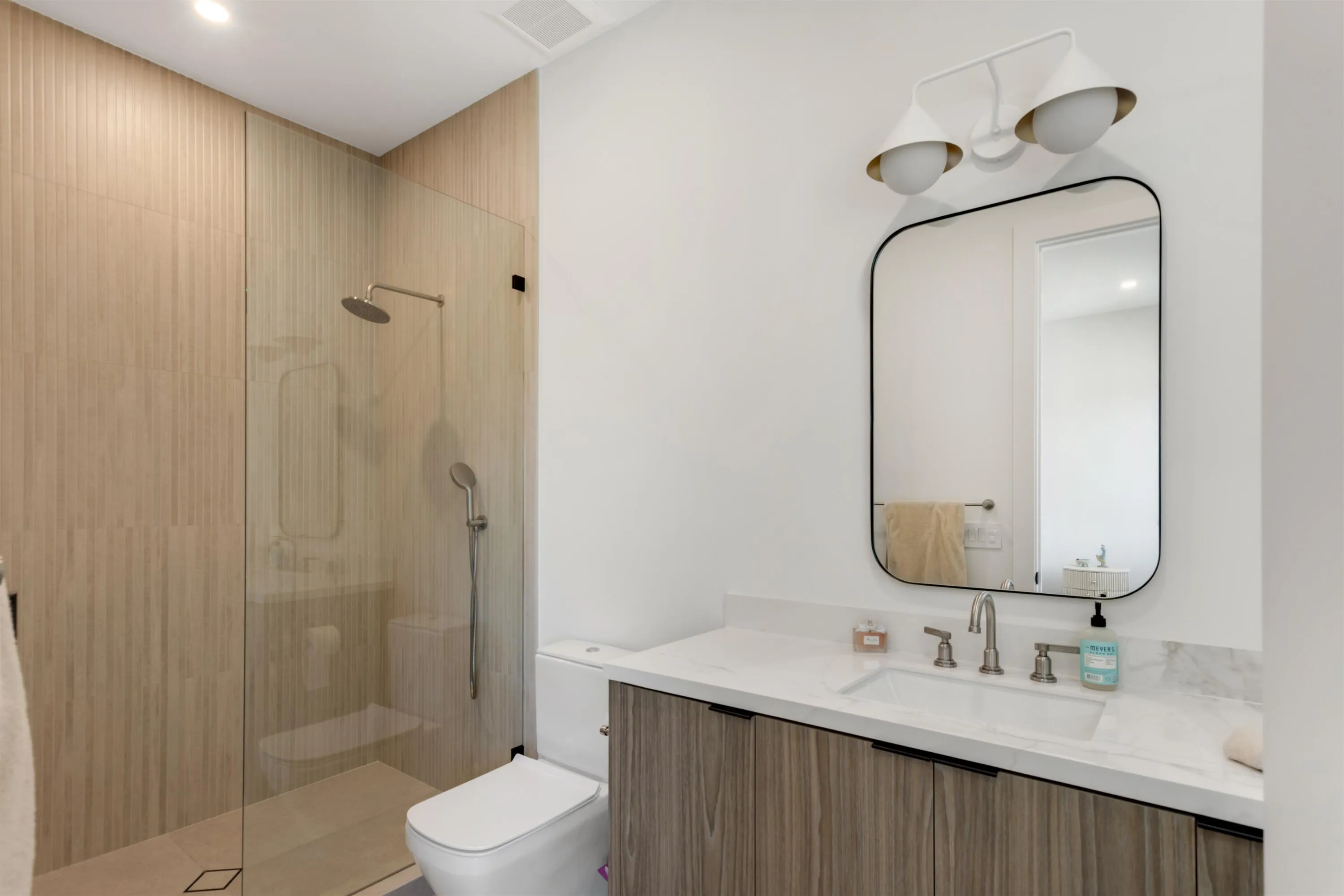 BATHROOM_4