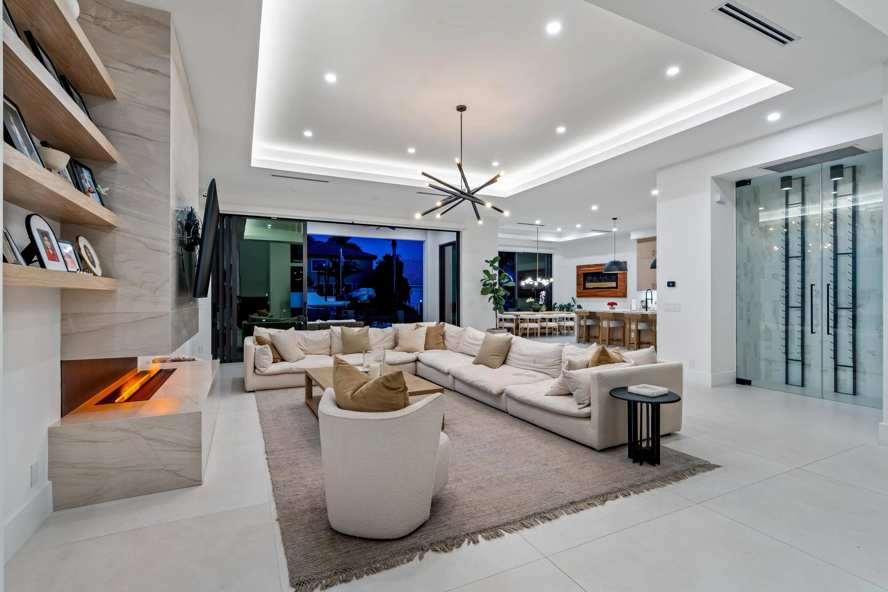 LIVING_ROOM_ANGLE_RIGHT_SUNSET
