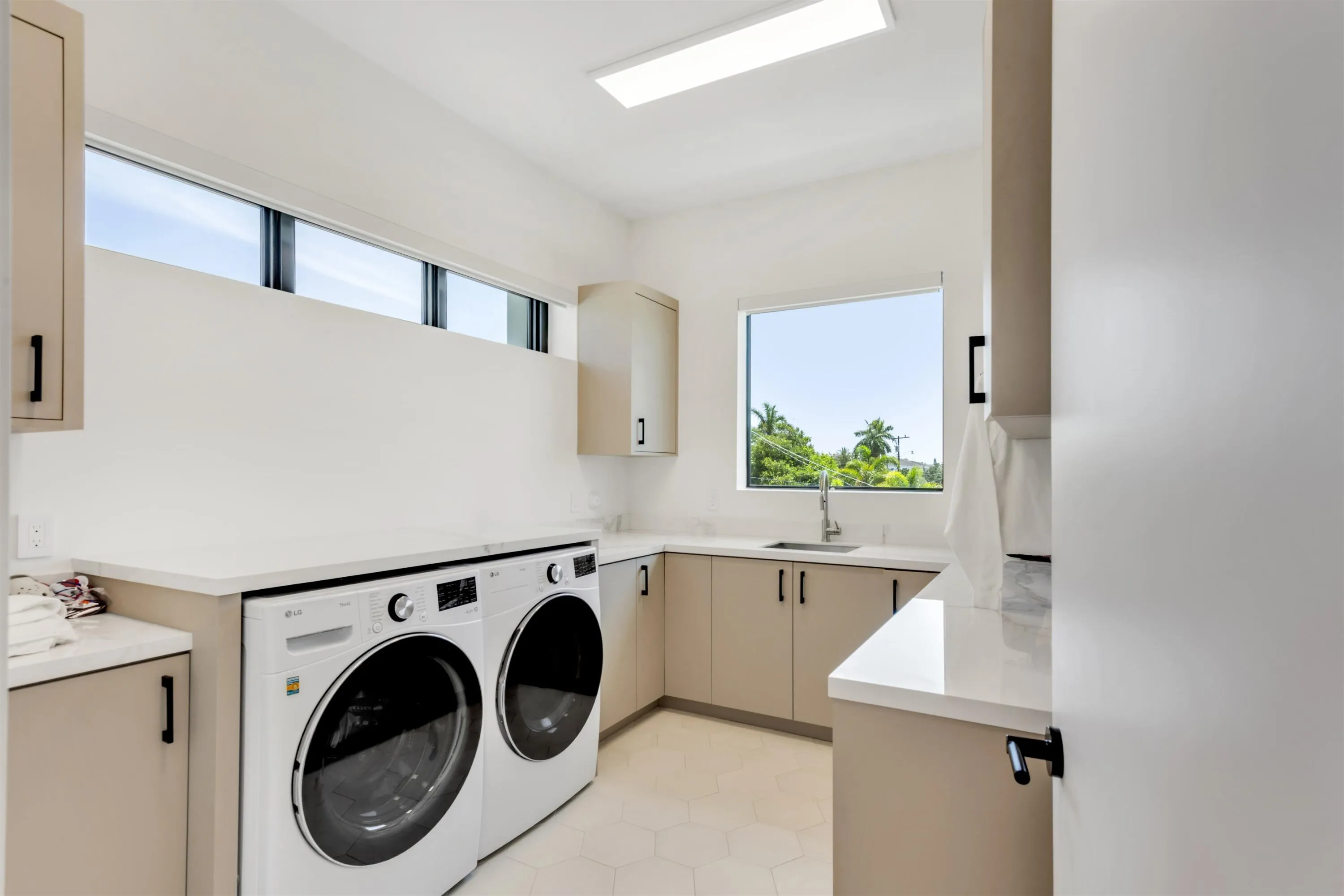LAUNDRY_ROOM