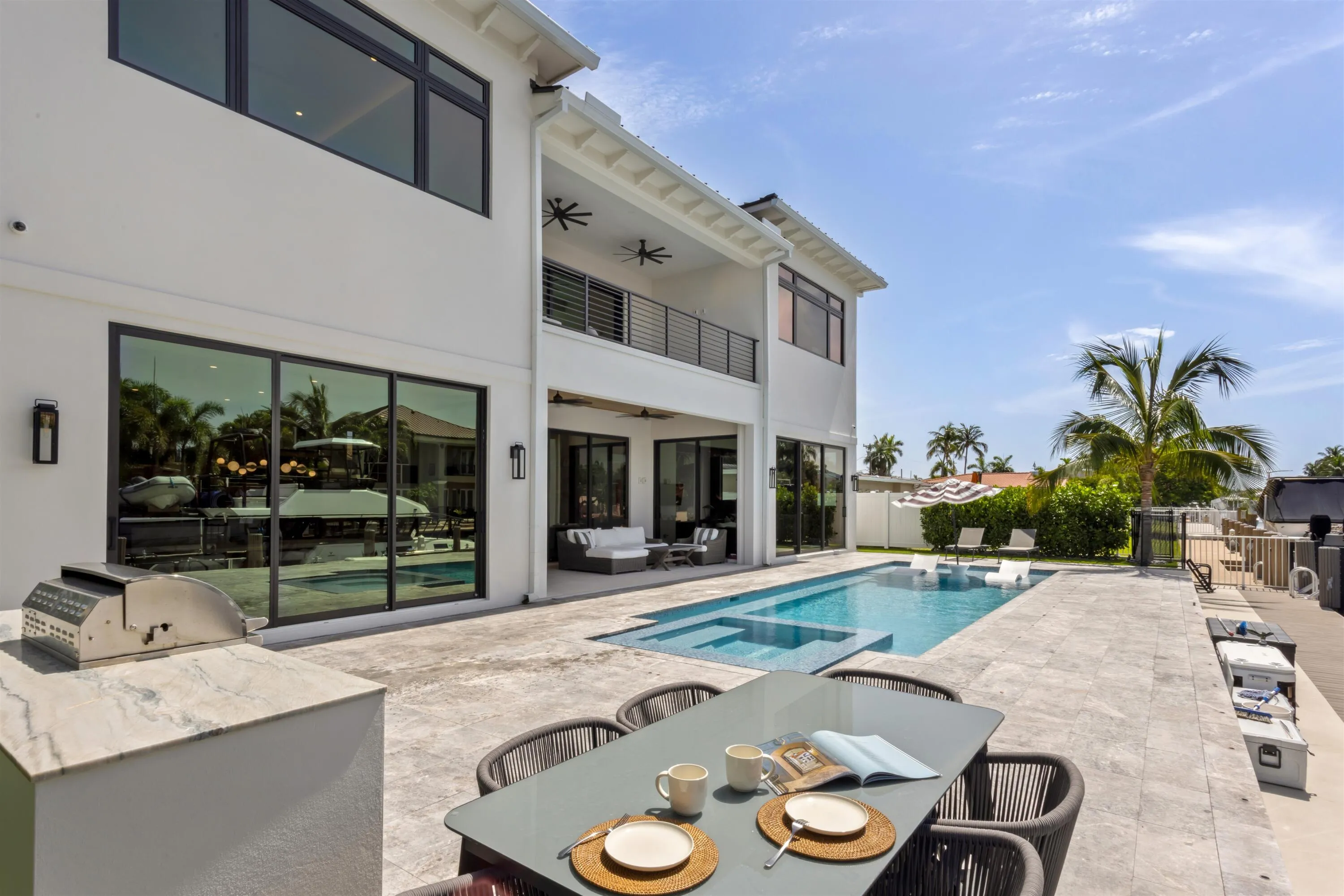 SUMMER_KITCHEN_TO_POOL