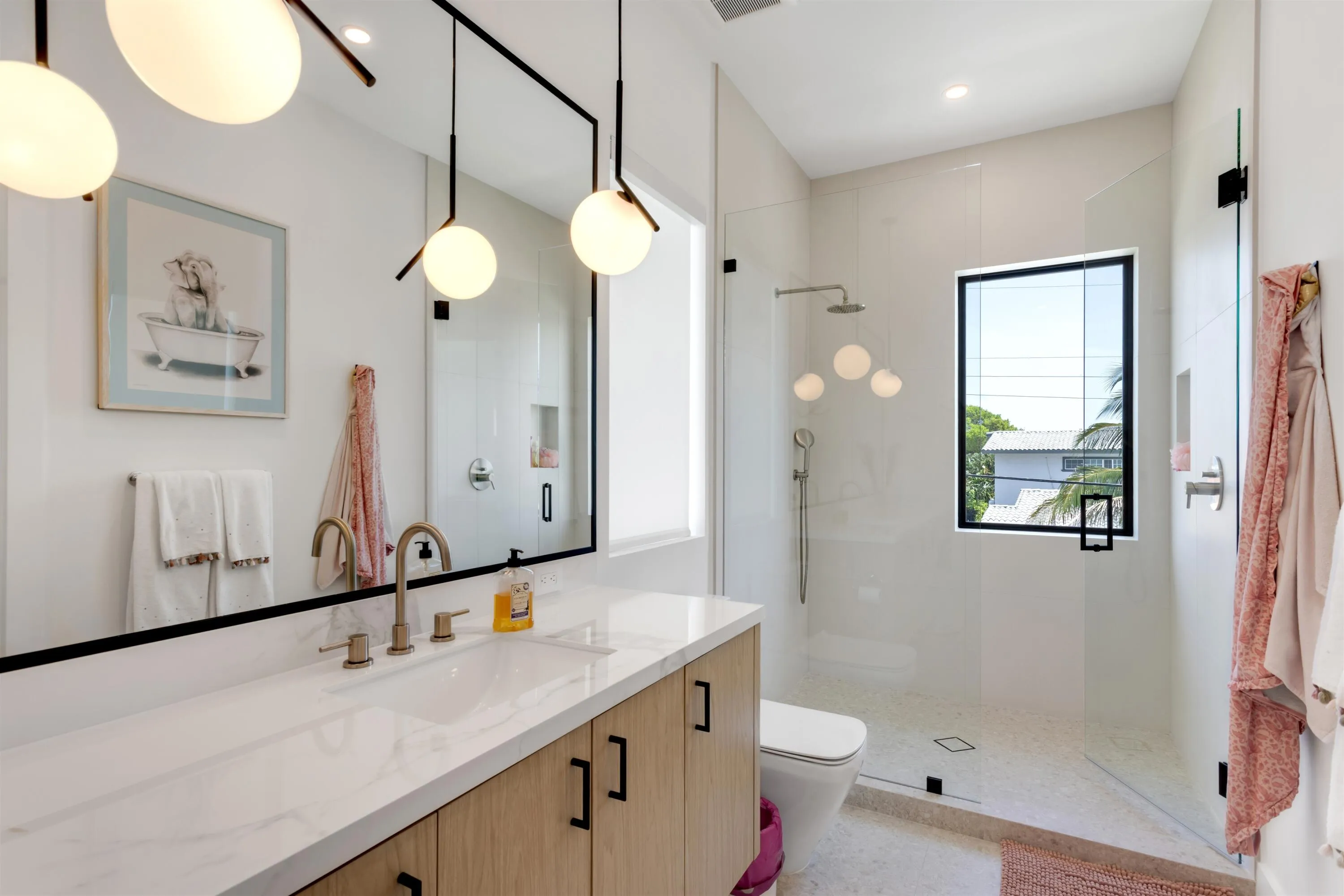 BATHROOM_3_ANGLE