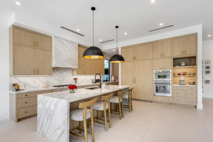 KITCHEN_ANGLE_RIGHT