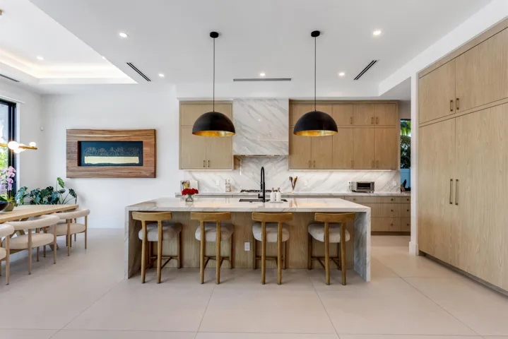 KITCHEN_STRAIGHT