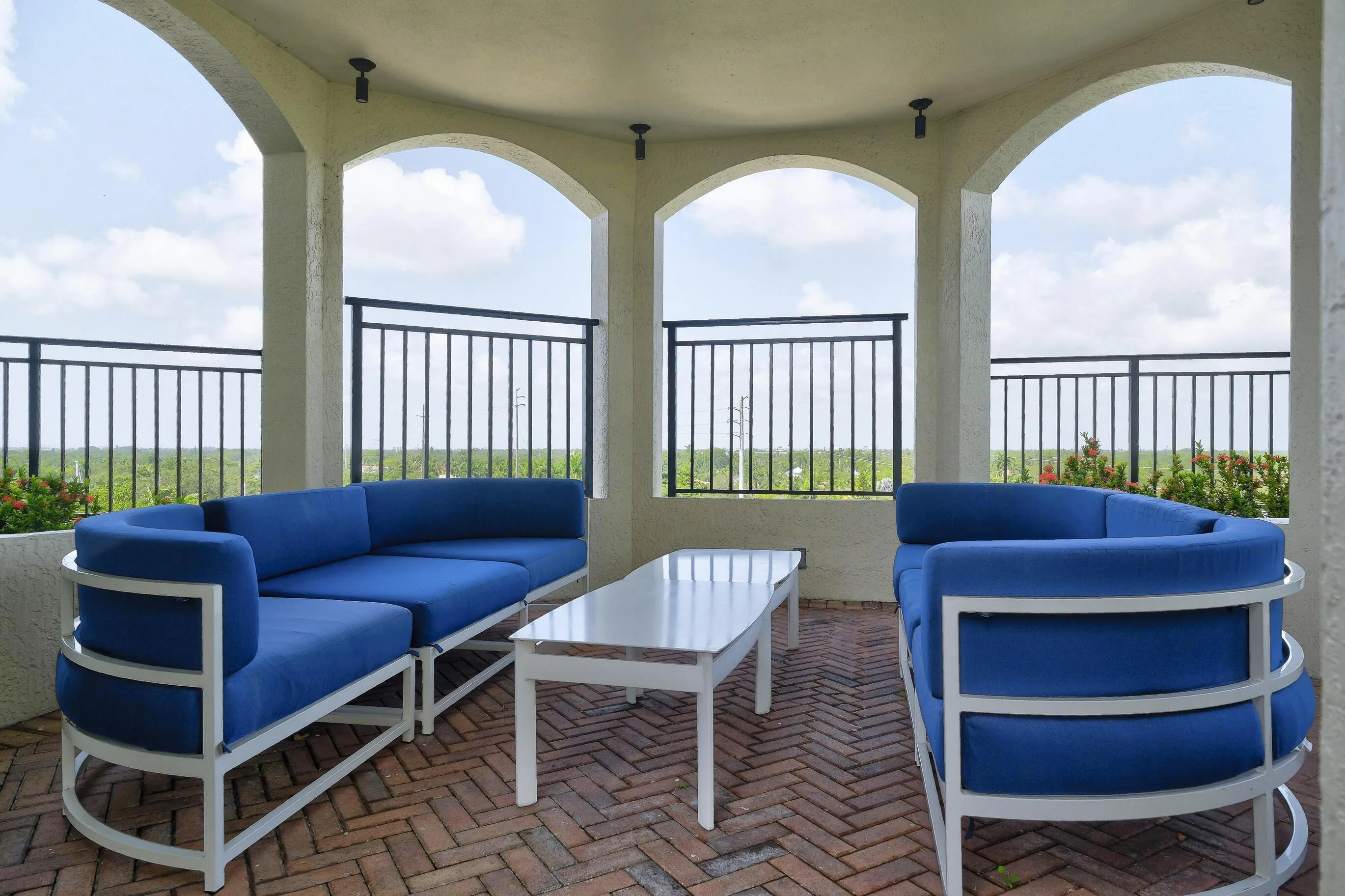 610 W Las Olas Blvd - The Symphony - Ft