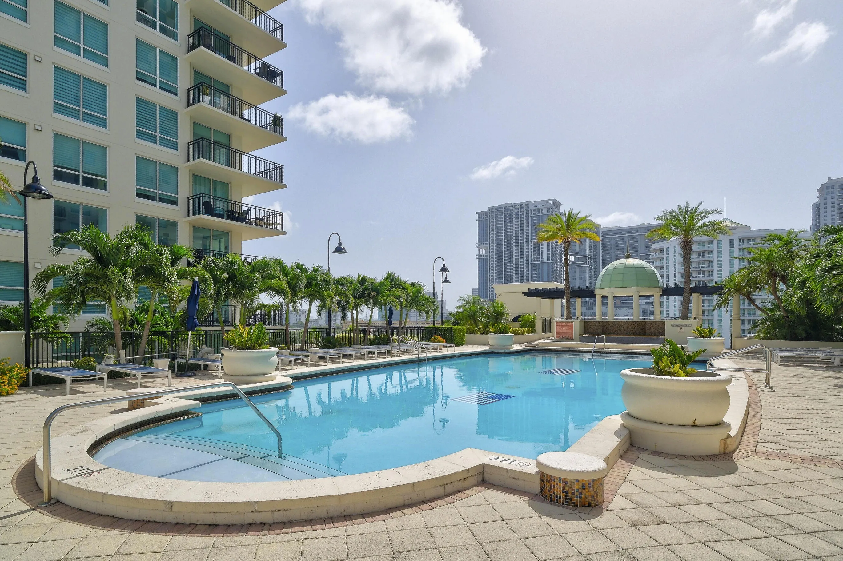 610 W Las Olas Blvd - The Symphony - Ft