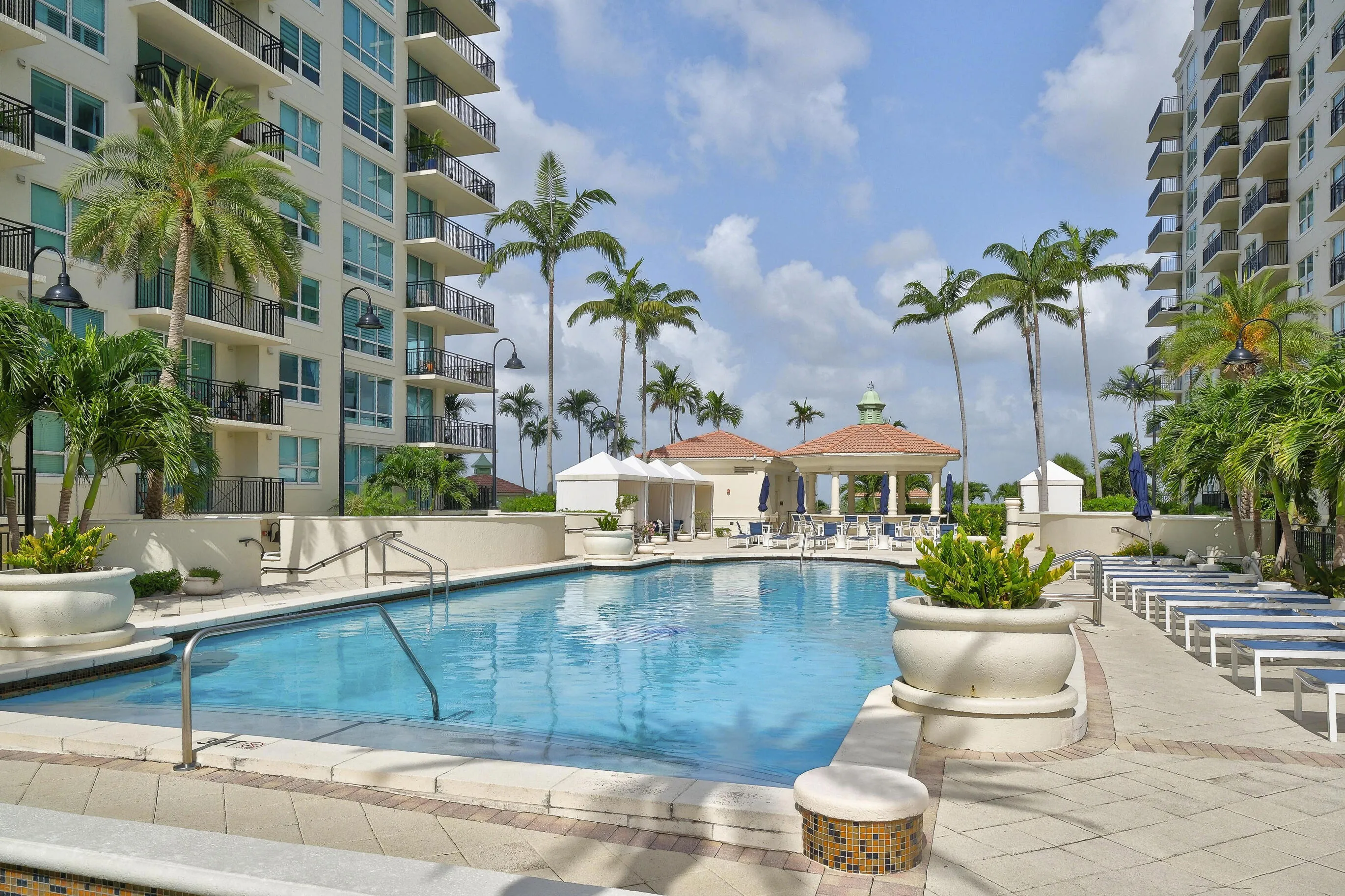610 W Las Olas Blvd - The Symphony - Ft
