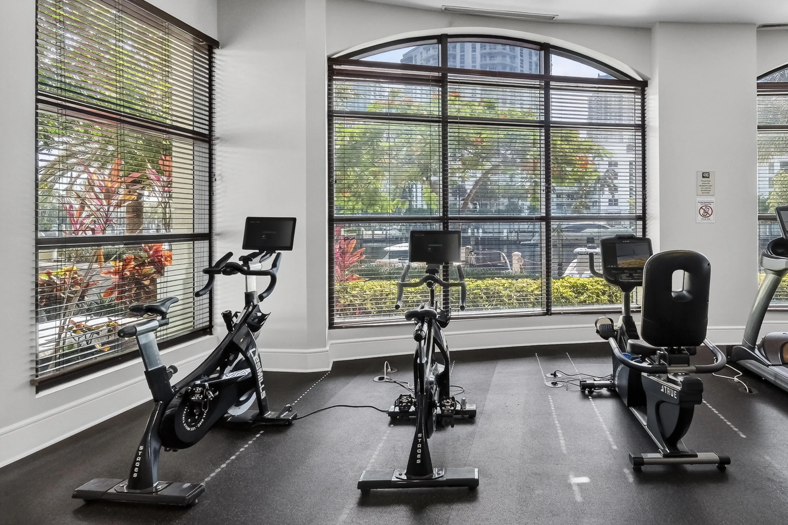 610 W Las Olas Blvd - The Symphony - Ft