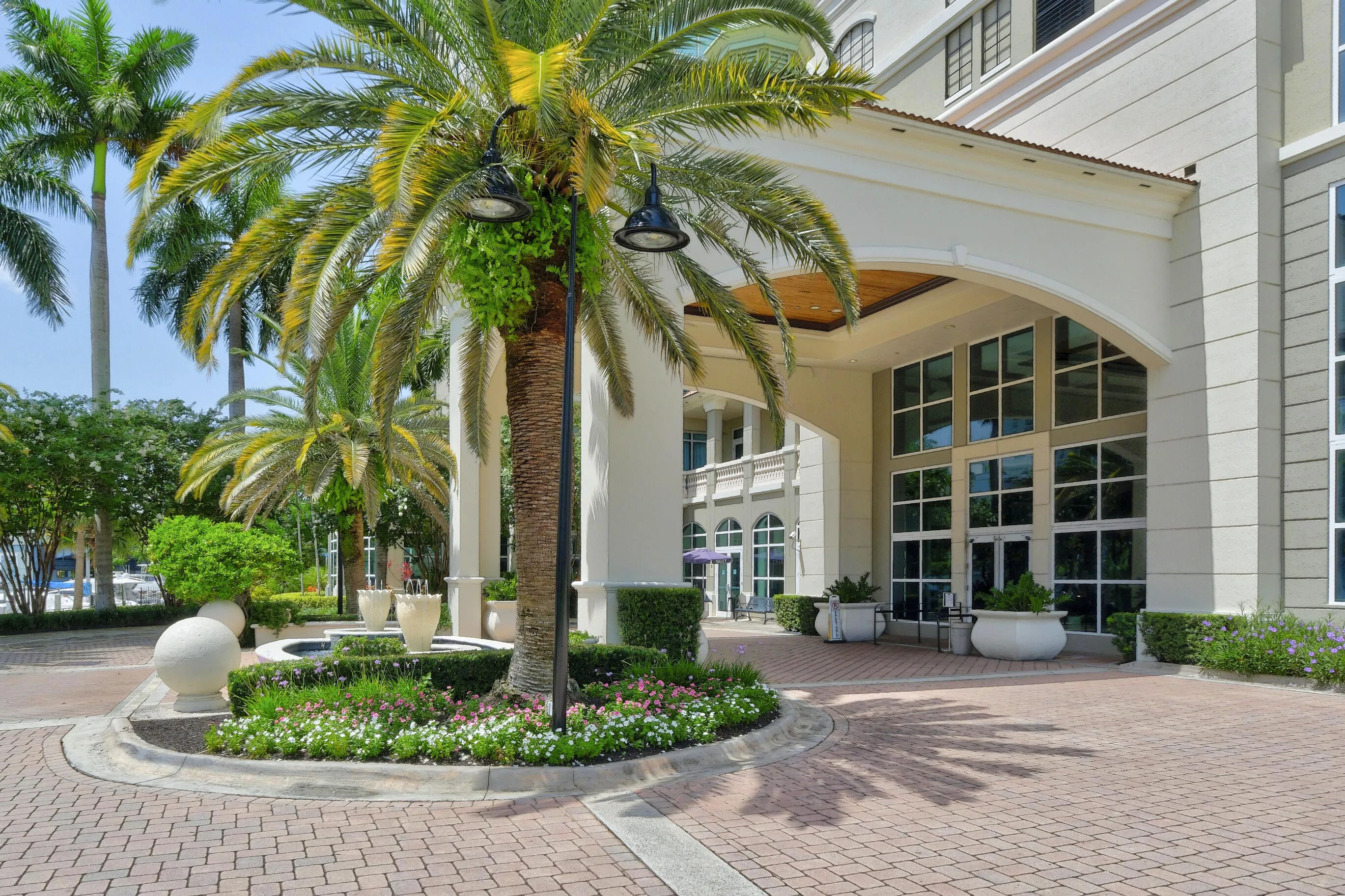 610 W Las Olas Blvd - The Symphony - Ft