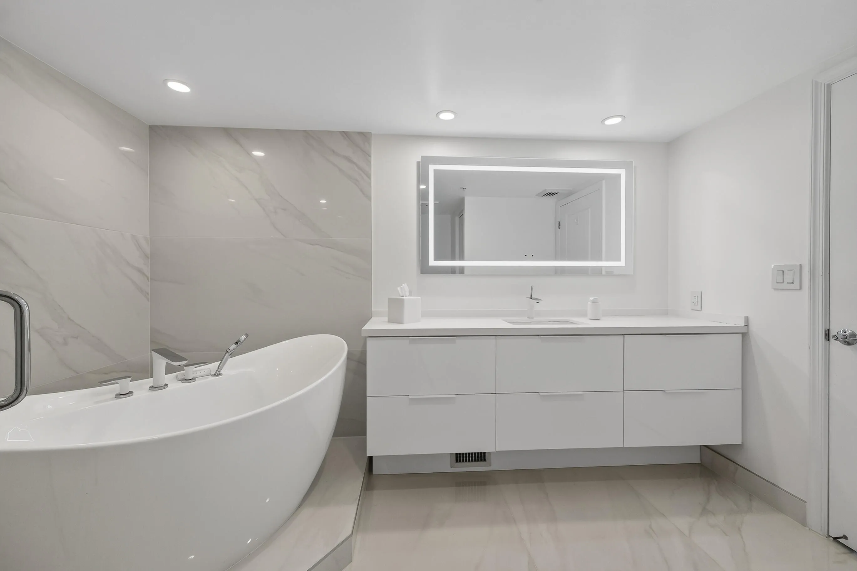 610 W Las Olas Blvd - The Symphony - Ft