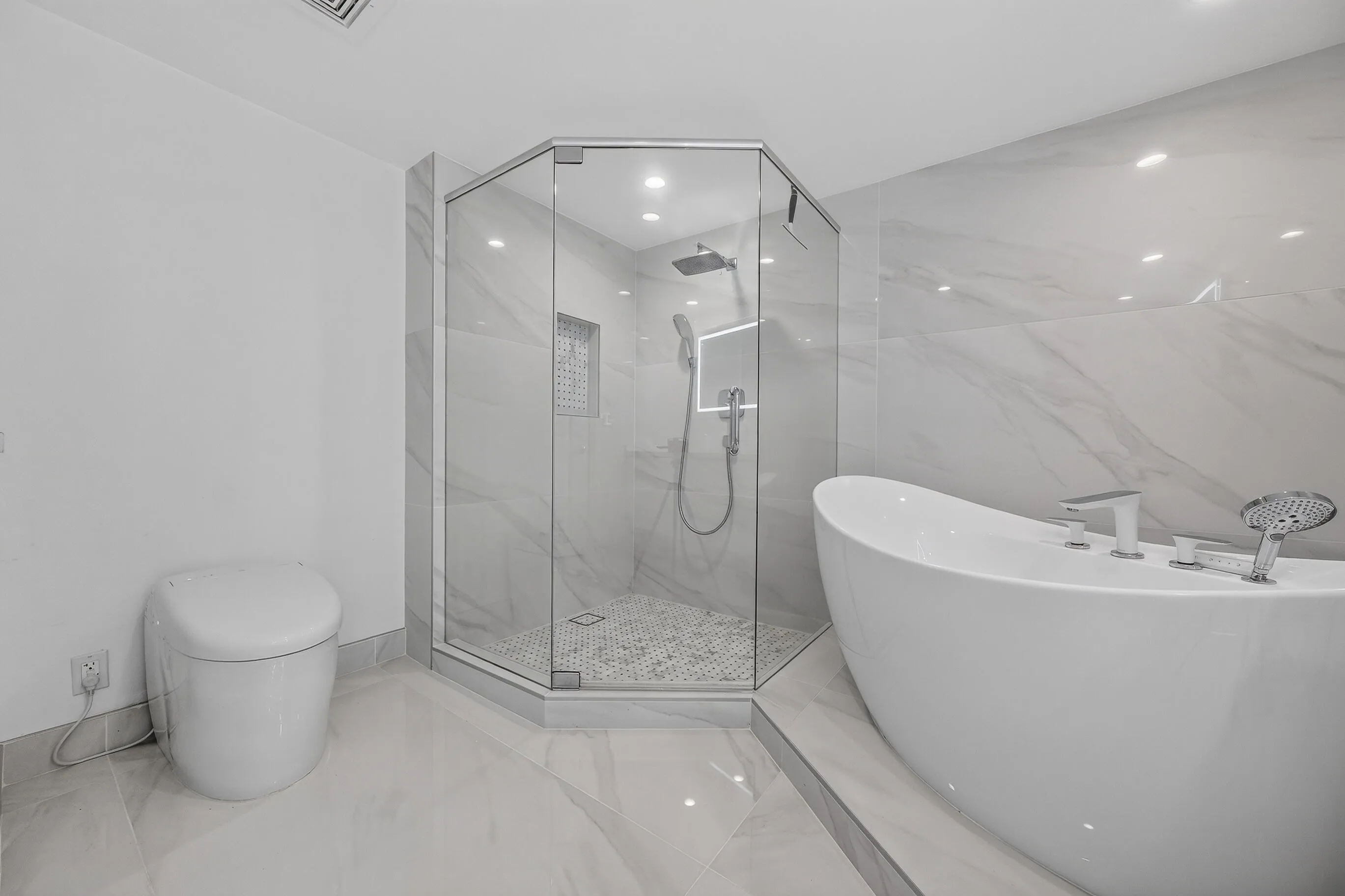 610 W Las Olas Blvd - The Symphony - Ft