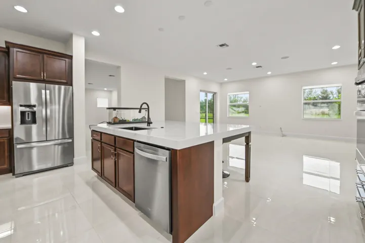 16 Kitchen 03
