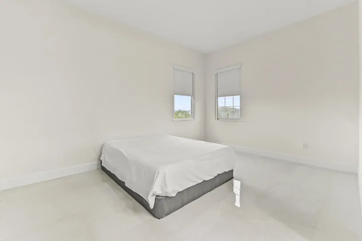 30 Bedroom 01