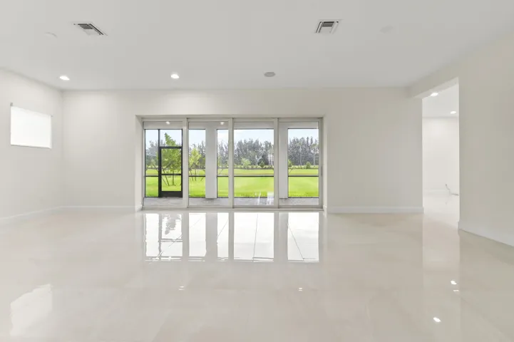 07 Living room 01