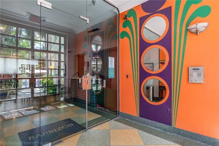 Entrance inside